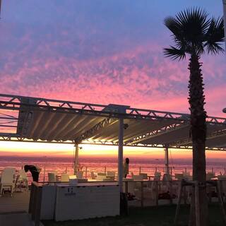 Be moved by one of Japan's top 100 sunsets! Wooden deck with ocean view