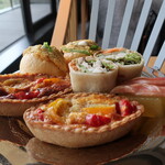 ザ・ラウンジ - 