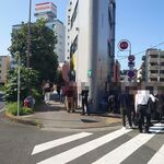 ラーメン二郎 - 帰る頃には行列が50人程に～(^^;)