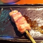 ボラボラ - ヤキトリ六本セット \1350 の かしわ（正肉）