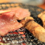 新日本料理おぶね - お肉は軽く炙る程度で頂きます