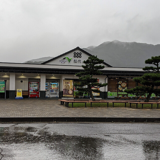 松代パーキングエリア 下り 軽食 フードコート 長野 定食 食堂 食べログ