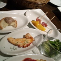 スペイン料理 La Cazuela 三ノ宮 ミント神戸店 - タパスランチ