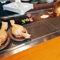グリル ア ターブル - カウンターから