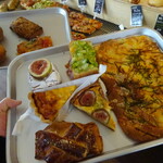 BOULANGERIE PANJA - １枚では足らず２枚トレー買い物