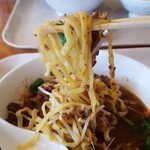 台湾ラーメン大吉 - 麺