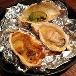 Oyster Bar ジャックポット - 焼き牡蠣の三種盛り