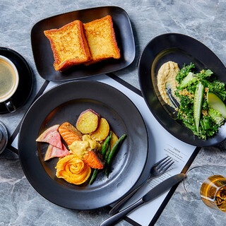 週末ブランチコース Mercer 特注のブリオッシュで作るフレンチトースト付き メイン料理は当日お選びいただけます ランチタイムのご予約はこちらのコースのみご予約可能です マーサーブランチ テラスハウス トウキョウ Mercer Brunch Terrace House Tokyo 旧