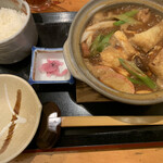 おぎ野 - 親子味噌煮込みうどんとご飯