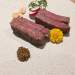 和牛 まつした 吟匠邸 - 最高級紀州備長炭でじっくりと焼き上げる炭火焼きステーキ2種