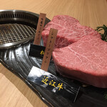 和牛 まつした 吟匠邸 - 最高級紀州備長炭でじっくりと焼き上げる炭火焼きステーキ2種(焼く前)