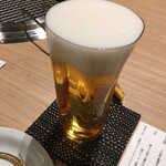 和牛 まつした 吟匠邸 - ビール。グラスが良い！