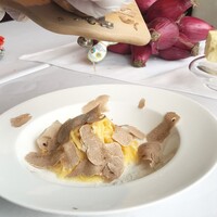 インカント - タヤリンに白トリュフをふりかけて