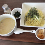 Kafe resutoran orumasutazu - この日のCランチ・つけ麺　鷄豆乳スープ