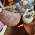 火鉢かふぇ 壽庵 - 鉄瓶