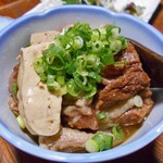 よし半 - 牛すじ煮込み