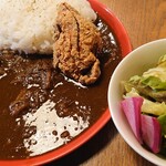 Curry Diner Alii - アリィじまんの特製カレー(ミニサラダつき)からあげトッピング