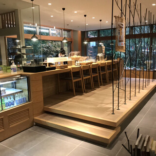 長栄館