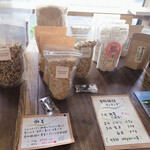 いただき繕 - 潮麦も販売しており友人は購入