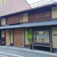 飯田 - 店内は、本当に美しい