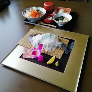 波平御膳 アオリイカ 11月 3月頃 波平 福岡市西区その他 魚介料理 海鮮料理 食べログ