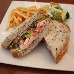 梅のエビのサンドイッチ