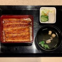うなぎ 目白ぞろ芽 - 共水うな重 ¥6,000
