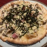 Niku Dainingu Ippuku - きのこピザ♪１０月の新メニュー