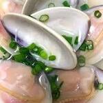 Steamed clams with sake