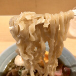 中華そば 麦萬 - 麺リフト