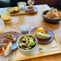 ザ タヴァン グリル＆ラウンジ - 