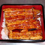 たじま - 料理写真:うな重（竹）　3000円（2013年7月現在）