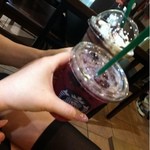 スターバックスコーヒー - モカフラペチーノのベリーベリーフラペチーノでカンパ～ぃ＼(^o^)／