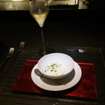 エクアトゥール - アミューズ　鮎のリエット　コンソメのジュレとジャガイモのムース