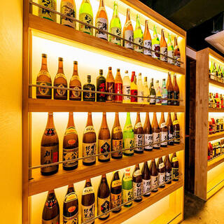 All-you-can-drink sake and shochu selected by the owner