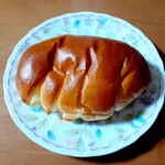 ブンカドー - 焼き立てクリームパン→175円
