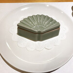 一碗水 - 酔蟹二件(上海蟹紹興酒漬け、フランベした温かい上海蟹紹興酒漬け)