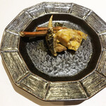 一碗水 - 酔蟹二件フランベした温かい上海蟹紹興酒漬け