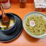 麺屋7.5Hz+ 梅田店