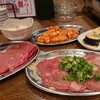 焼肉酒場ほんで