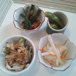 中国旬菜 茶馬燕 - 前菜4種盛り合わせ