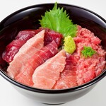 鮨処 つきじや - マグロ丼