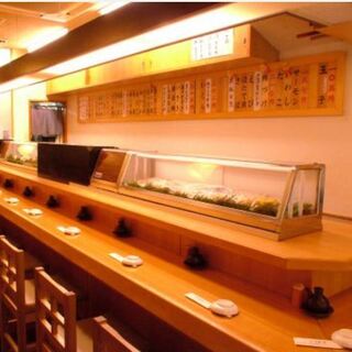 高級感と親しみやすさが両立！新設したテラス席もございます