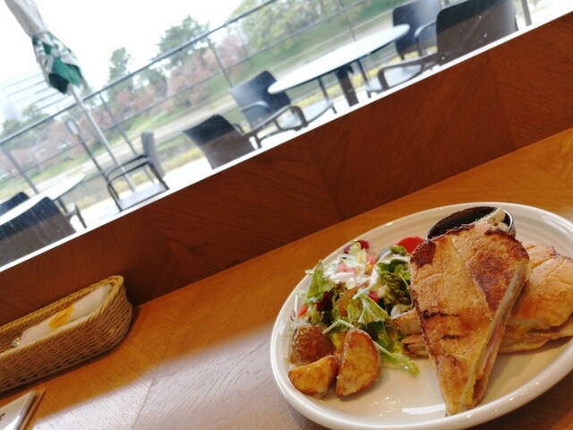 ライトカフェ リバーサイドガーデン Light Cafe Riverside Garden 東岡崎 カフェ ネット予約可 食べログ ライトカフェ リバーサイドガーデン Light Cafe Riverside Garden 東岡崎 カフェ ネット予約可 食べログ