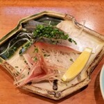 うえ田 - 刺身（サバ）。生姜醤油でいただきました。