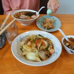 北珍 - 中華丼790円