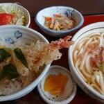 Sobadokoro Maruhachi - 一膳セットの天丼とうどんを選択