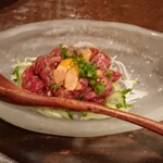 くいもの屋 わん - 馬肉ごま塩ユッケ 649円