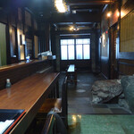 そば くら富 - 風情のある落ち着いた店内です