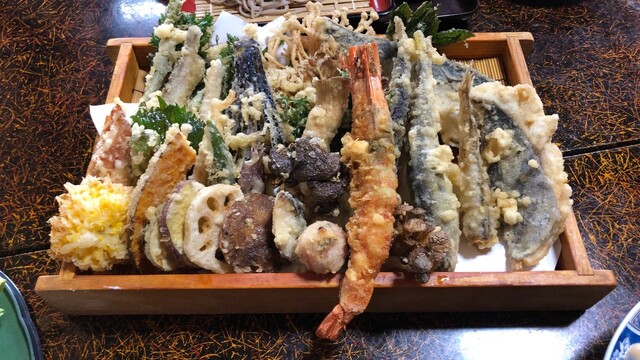 超 ド迫力の天ぷら By トトロ中 そば処 ふくろう 羽前豊里 そば 食べログ